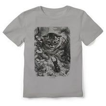 Load image into Gallery viewer, Hunting cat Tshirt