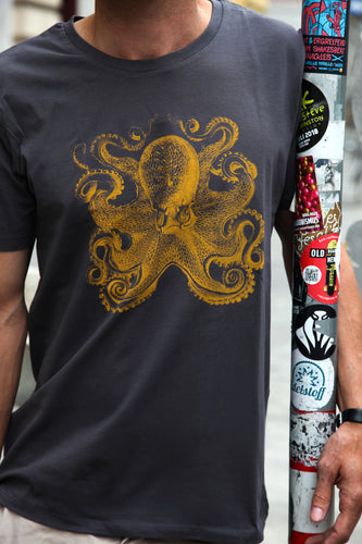 tshirt krake octopus zoology marine biology 1800s woodcarving screen-print siebdruck handdruck
