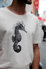 Load image into Gallery viewer, seahorse tshirt woodcarving zoology siebdruck screen-print handdruck
